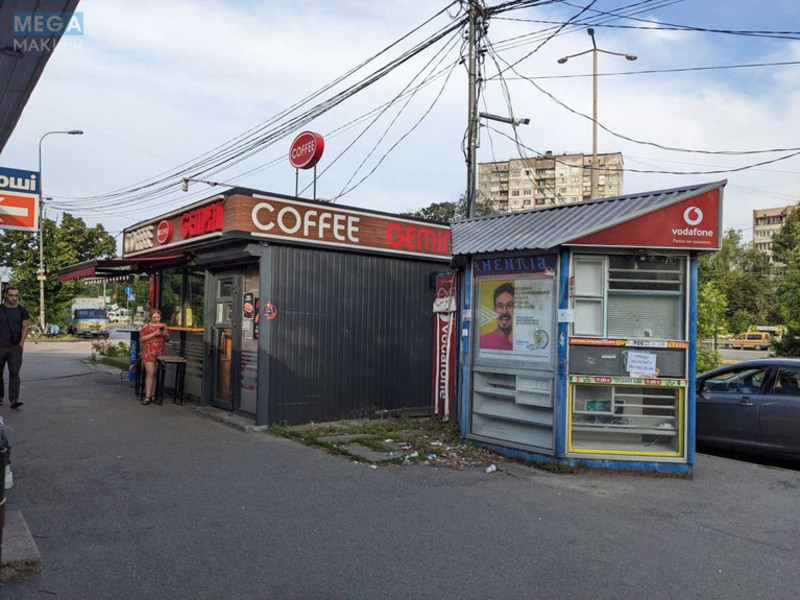 Оренда комерційної нерухомості, 6&nbsp;кв.м, под магазин, <a class="location-link" href="/kiev/" title="Недвижимость Київ">Київ</a>, <a class="location-link" href="/kiev/goloseevskij/" title="Недвижимость Голосіївський район">Голосіївський р-н</a>, Академіка Глушкова просп., 13 (изображение 3)
