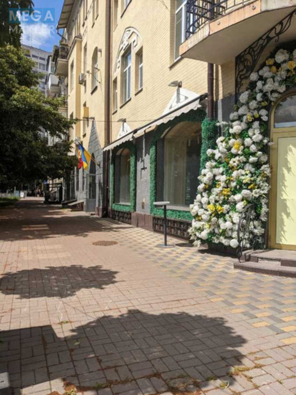 Оренда окремої будівлі/побудови, 211&nbsp;кв.м, <a class="location-link" href="/kiev/" title="Недвижимость Київ">Київ</a>, <a class="location-link" href="/kiev/pecherskij/" title="Недвижимость Печерський район">Печерський р-н</a>, Івана Мазепи вул., 18 (изображение 2)