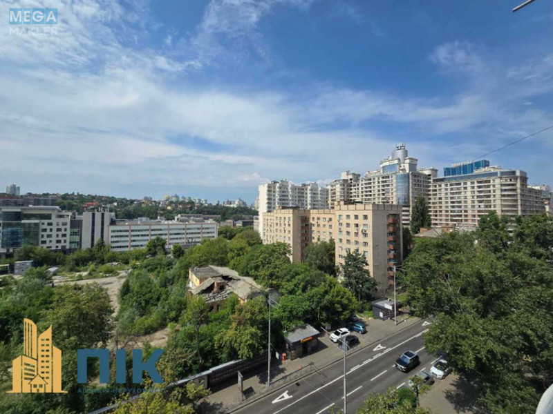 Продаж 1 кімнатної квартири (40/18/8), 8 пов. 9 пов. будинку, <a class="location-link" href="/kiev/" title="Недвижимость Київ">Київ</a>, <a class="location-link" href="/kiev/goloseevskij/" title="Недвижимость Голосіївський район">Голосіївський р-н</a>, Жилянская ул., 72 (изображение 9)