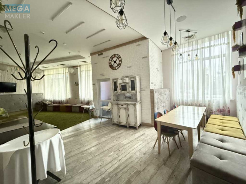 Продаж комерційної нерухомості, 255 кв.м, <a class="location-link" href="/kiev/" title="Недвижимость Київ">Київ</a>, <a class="location-link" href="/kiev/darnickij/" title="Недвижимость Дарницький район">Дарницький р-н</a>, Срібнокільська вул., 12 (изображение 5)