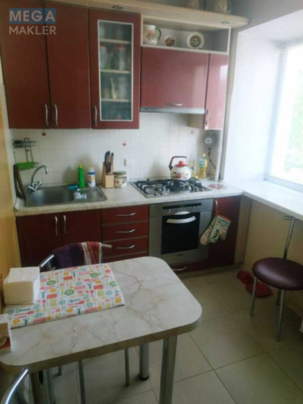 Оренда 3 кімнатної квартири, <a class="location-link" href="/kiev/" title="Недвижимость Київ">Київ</a>, <a class="location-link" href="/kiev/solomenskij/" title="Недвижимость Солом'янський район">Солом'янський р-н</a>, Повітрофлотський просп., 52/1 (изображение 2)