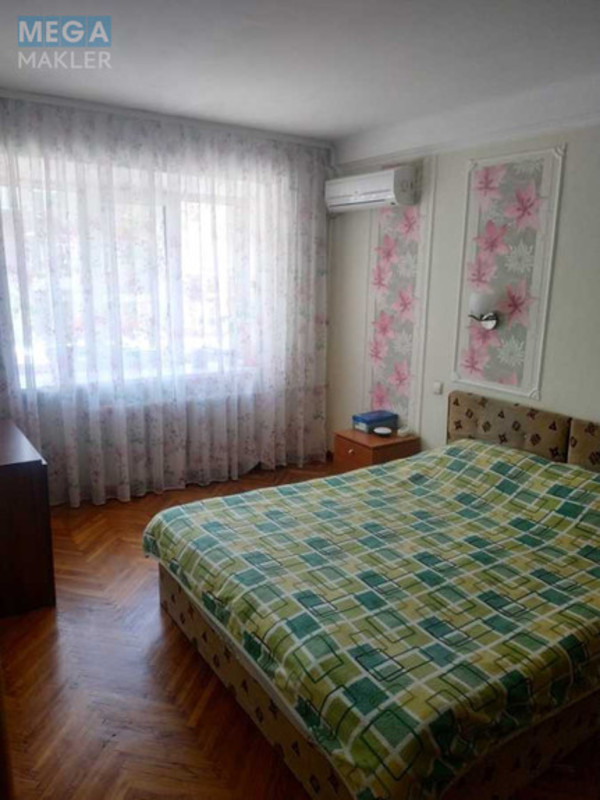 Оренда 3 кімнатної квартири, <a class="location-link" href="/kiev/" title="Недвижимость Київ">Київ</a>, <a class="location-link" href="/kiev/solomenskij/" title="Недвижимость Солом'янський район">Солом'янський р-н</a>, Повітрофлотський просп., 52/1 (изображение 8)