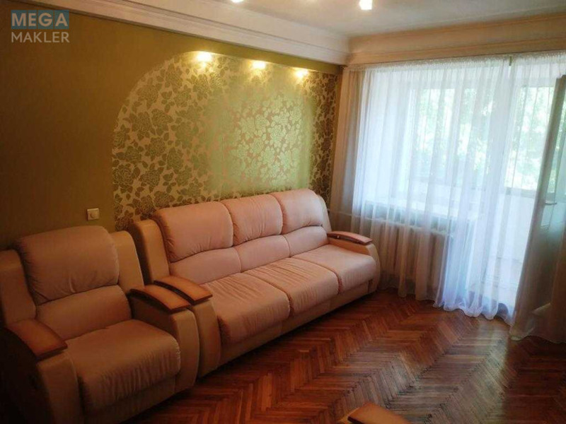Оренда 3 кімнатної квартири, <a class="location-link" href="/kiev/" title="Недвижимость Київ">Київ</a>, <a class="location-link" href="/kiev/solomenskij/" title="Недвижимость Солом'янський район">Солом'янський р-н</a>, Повітрофлотський просп., 52/1 (изображение 11)