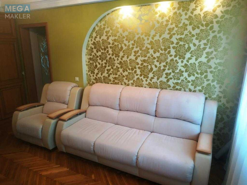 Оренда 3 кімнатної квартири, <a class="location-link" href="/kiev/" title="Недвижимость Київ">Київ</a>, <a class="location-link" href="/kiev/solomenskij/" title="Недвижимость Солом'янський район">Солом'янський р-н</a>, Повітрофлотський просп., 52/1 (изображение 14)