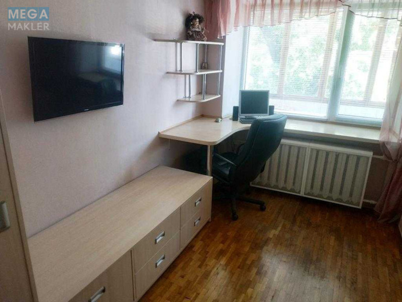 Оренда 3 кімнатної квартири, <a class="location-link" href="/kiev/" title="Недвижимость Київ">Київ</a>, <a class="location-link" href="/kiev/solomenskij/" title="Недвижимость Солом'янський район">Солом'янський р-н</a>, Повітрофлотський просп., 52/1 (изображение 15)