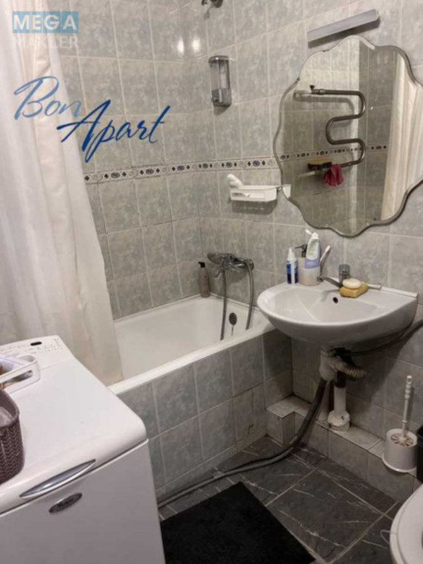 Продаж 1 кімнатної квартири (28/?/5), 3 пов. 5 пов. будинку, <a class="location-link" href="/kiev/" title="Недвижимость Київ">Київ</a>, <a class="location-link" href="/kiev/pecherskij/" title="Недвижимость Печерський район">Печерський р-н</a>, Лесі Українки бульв., 13 (изображение 4)