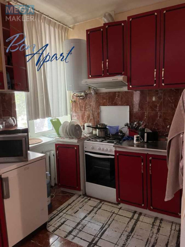 Продаж 1 кімнатної квартири (28/?/5), 3 пов. 5 пов. будинку, <a class="location-link" href="/kiev/" title="Недвижимость Київ">Київ</a>, <a class="location-link" href="/kiev/pecherskij/" title="Недвижимость Печерський район">Печерський р-н</a>, Лесі Українки бульв., 13 (изображение 7)