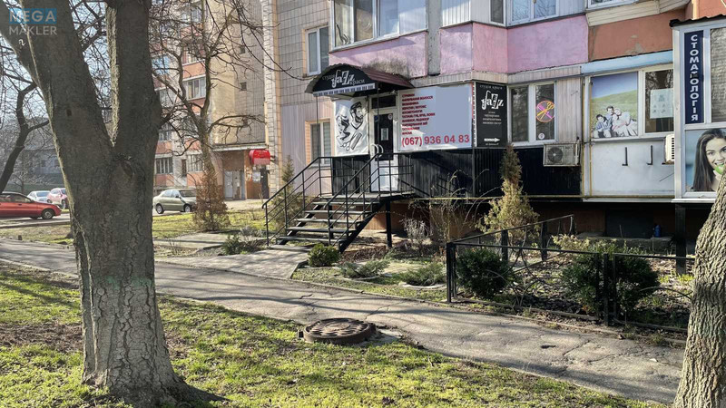 Оренда окремої будівлі/побудови, 91 кв.м, <a class="location-link" href="/kiev/" title="Недвижимость Київ">Київ</a>, <a class="location-link" href="/kiev/svyatoshinskij/" title="Недвижимость Святошинський район">Святошинський р-н</a>, Ирпенская ул. (изображение 18)