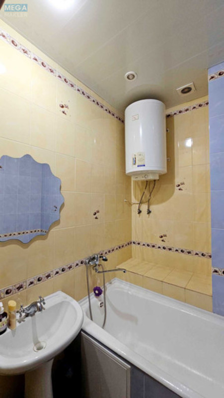 Продаж 1 кімнатної квартири (35/17,8/8,8), 1 пов. 3 пов. будинку, <a class="location-link" href="/dneprodzerzhinsk/" title="Недвижимость Кам'янське">Каменское</a>, Проспект Конституции, 40 (изображение 11)