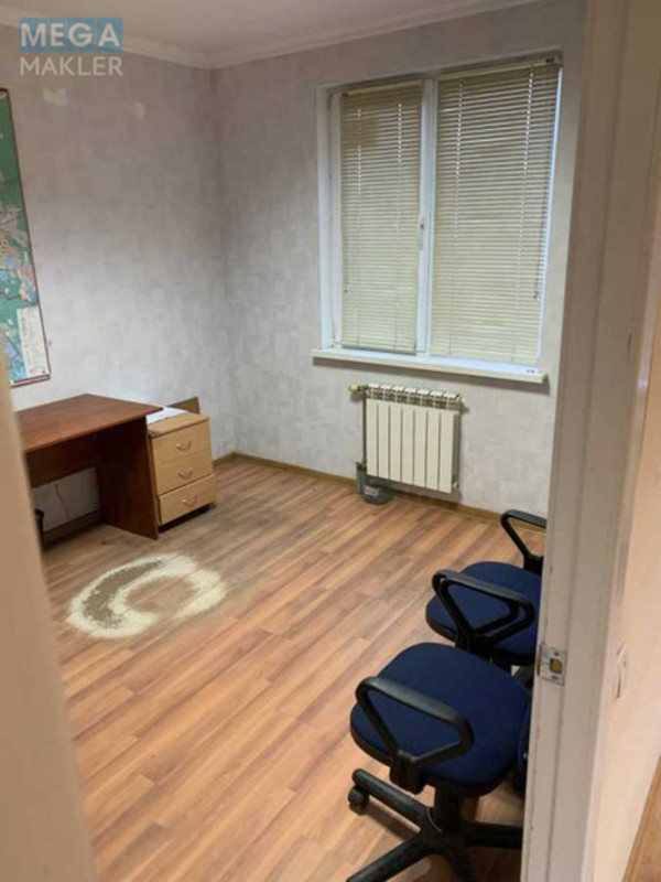 Оренда окремої будівлі/побудови, 80 кв.м, <a class="location-link" href="/kiev/" title="Недвижимость Київ">Київ</a>, <a class="location-link" href="/kiev/podolskij/" title="Недвижимость Подільський район">Подільський р-н</a>, Кирилловская ул., 170 (изображение 9)