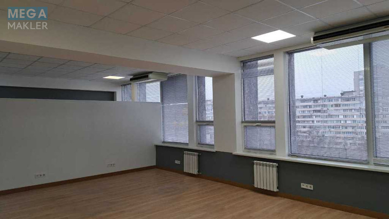 Оренда комерційної нерухомості, 68 кв.м, под офис, <a class="location-link" href="/kiev/" title="Недвижимость Київ">Київ</a>, <a class="location-link" href="/kiev/dneprovskij/" title="Недвижимость Дніпровський район">Дніпровський р-н</a>, Евгения Сверстюка ул., 11б (изображение 5)