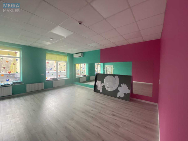 Продаж окремої будівлі/побудови, 116 кв.м, <a class="location-link" href="/kiev/" title="Недвижимость Київ">Київ</a>, <a class="location-link" href="/kiev/podolskij/" title="Недвижимость Подільський район">Подільський р-н</a>, Георгия Гонгадзе просп., 20 (изображение 3)