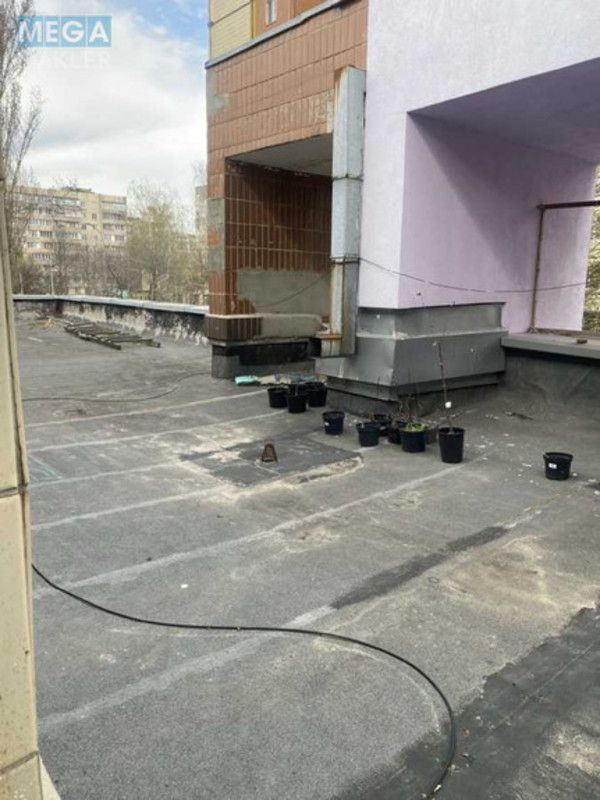 Продаж окремої будівлі/побудови, 116 кв.м, <a class="location-link" href="/kiev/" title="Недвижимость Київ">Київ</a>, <a class="location-link" href="/kiev/podolskij/" title="Недвижимость Подільський район">Подільський р-н</a>, Георгия Гонгадзе просп., 20 (изображение 9)