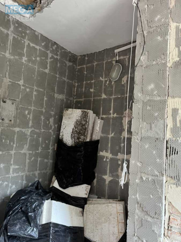 Оренда комерційної нерухомості, 1&nbsp;000&nbsp;кв.м, под офис, <a class="location-link" href="/kiev/" title="Недвижимость Київ">Київ</a>, <a class="location-link" href="/kiev/darnickij/" title="Недвижимость Дарницький район">Дарницький р-н</a>, Днепровская наб., 25 (изображение 6)
