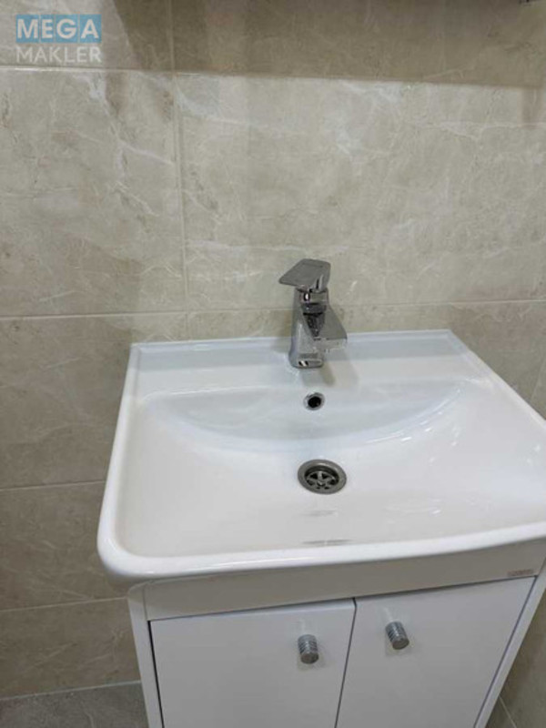 Продаж 1 кімнатної квартири (39,4/17,5/8,4), 18 пов. 21 пов. будинку, <a class="location-link" href="/kiev/" title="Недвижимость Київ">Київ</a>, <a class="location-link" href="/kiev/goloseevskij/" title="Недвижимость Голосіївський район">Голосіївський р-н</a>, Академика Заболотного ул., 54 (изображение 2)