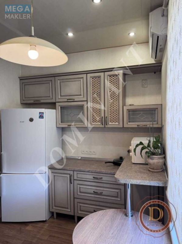 Продаж 3 кімнатної квартири (80/50/9), 5 пов. 5 пов. будинку, <a class="location-link" href="/zaporozhje/" title="Недвижимость Запоріжжя">Запоріжжя</a>, <a class="location-link" href="/zaporozhje/zhovtnevyj/" title="Недвижимость Жовтневий район">Жовтневий р-н</a>, Соборный, 93 (изображение 2)