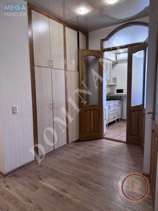 Продаж 3 кімнатної квартири (80/50/9), 5 пов. 5 пов. будинку, <a class="location-link" href="/zaporozhje/" title="Недвижимость Запоріжжя">Запоріжжя</a>, <a class="location-link" href="/zaporozhje/zhovtnevyj/" title="Недвижимость Жовтневий район">Жовтневий р-н</a>, Соборный, 93 (изображение 10)