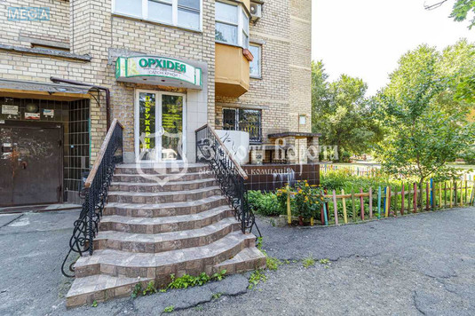 Продаж комерційної нерухомості, 68&nbsp;кв.м, <a class="location-link" href="/kiev/" title="Недвижимость Київ">Київ</a>, <a class="location-link" href="/kiev/darnickij/" title="Недвижимость Дарницький район">Дарницький р-н</a>, Новодарницька вул., 6 (изображение 18)