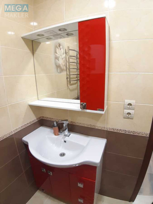 Оренда 2 кімнатної квартири, <a class="location-link" href="/kiev/" title="Недвижимость Київ">Київ</a>, <a class="location-link" href="/kiev/svyatoshinskij/" title="Недвижимость Святошинський район">Святошинський р-н</a>, Академика Вернадского бульв., 24 (изображение 23)