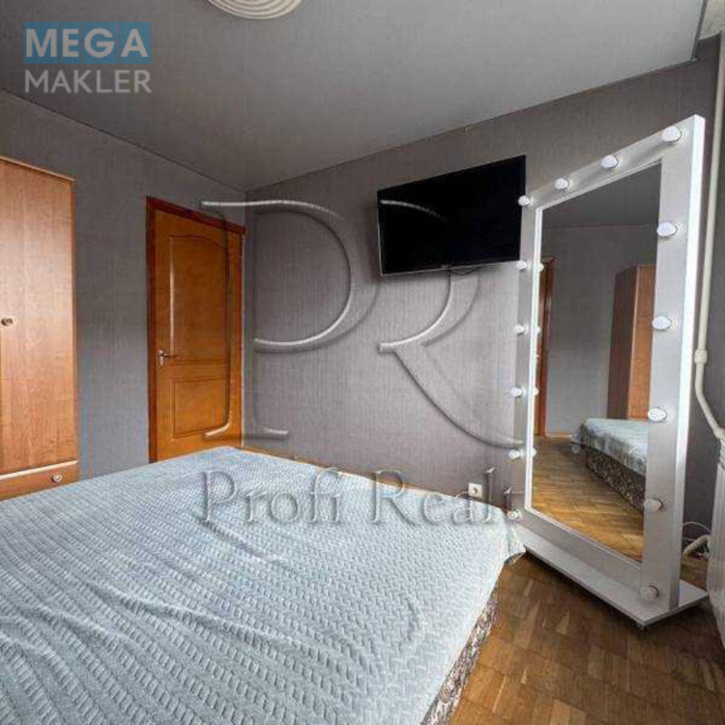 Продаж 2 кімнатної квартири (45/26/8), 11 пов. 16 пов. будинку, <a class="location-link" href="/kiev/" title="Недвижимость Київ">Київ</a>, <a class="location-link" href="/kiev/goloseevskij/" title="Недвижимость Голосіївський район">Голосіївський р-н</a>, Деміївська вулиця, 45 (изображение 4)