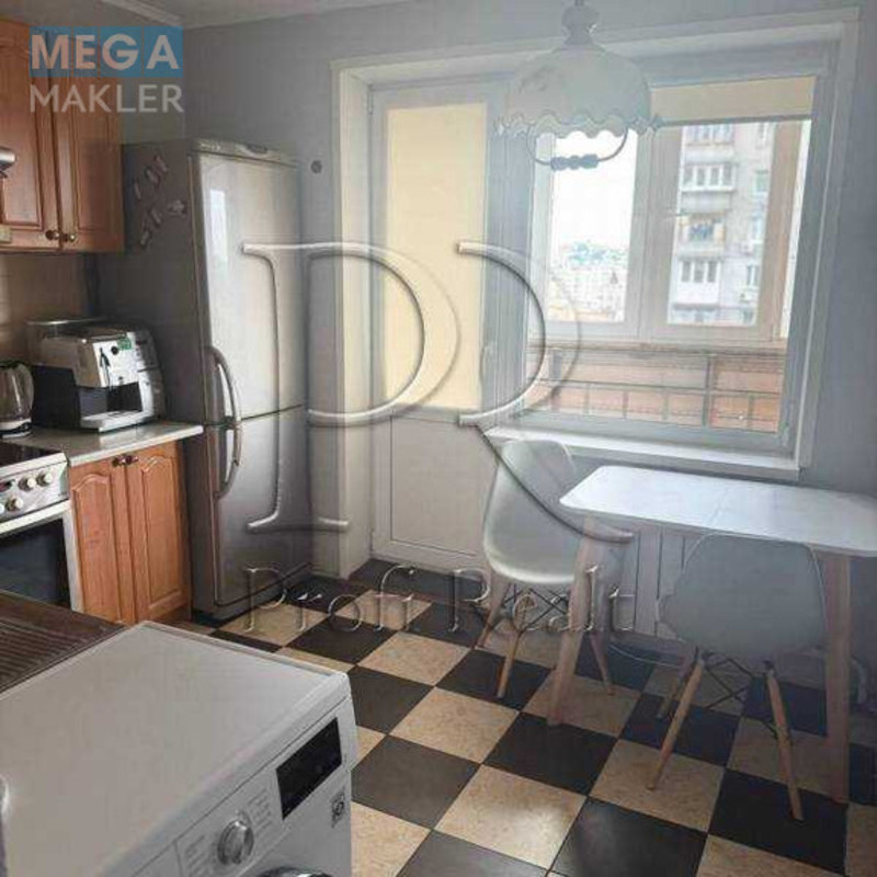 Продаж 2 кімнатної квартири (45/26/8), 11 пов. 16 пов. будинку, <a class="location-link" href="/kiev/" title="Недвижимость Київ">Київ</a>, <a class="location-link" href="/kiev/goloseevskij/" title="Недвижимость Голосіївський район">Голосіївський р-н</a>, Деміївська вулиця, 45 (изображение 11)
