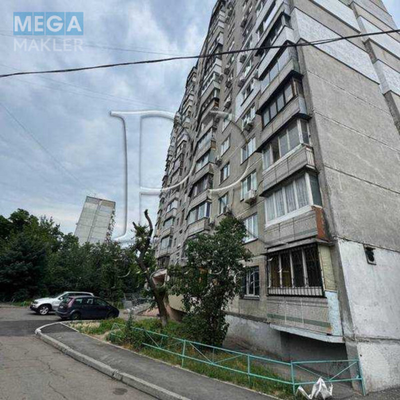 Продаж 2 кімнатної квартири (45/26/8), 11 пов. 16 пов. будинку, <a class="location-link" href="/kiev/" title="Недвижимость Київ">Київ</a>, <a class="location-link" href="/kiev/goloseevskij/" title="Недвижимость Голосіївський район">Голосіївський р-н</a>, Деміївська вулиця, 45 (изображение 18)