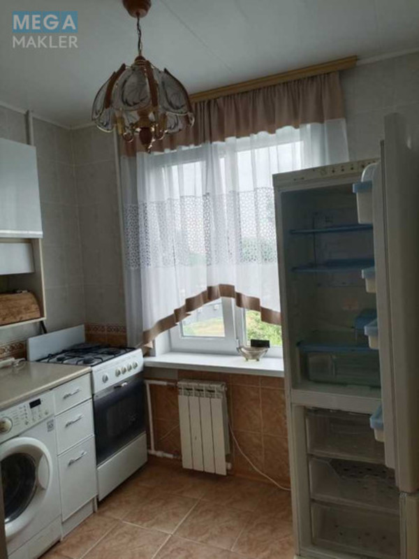 Оренда 2 кімнатної квартири, <a class="location-link" href="/kiev/" title="Недвижимость Київ">Київ</a>, <a class="location-link" href="/kiev/dneprovskij/" title="Недвижимость Дніпровський район">Дніпровський р-н</a>, Березняківська вул., 16 (изображение 2)