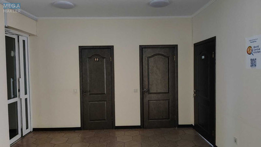Оренда комерційної нерухомості, 113&nbsp;кв.м, под офис, <a class="location-link" href="/kiev/" title="Недвижимость Київ">Київ</a>, <a class="location-link" href="/kiev/obolonskij/" title="Недвижимость Оболонський район">Оболонський р-н</a>, Оболонська Набережна вул., 19 (изображение 3)