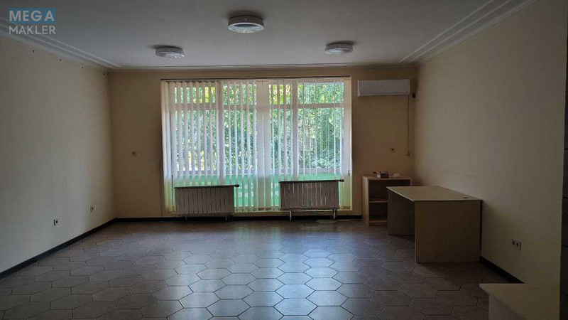 Оренда комерційної нерухомості, 113 кв.м, под офис, <a class="location-link" href="/kiev/" title="Недвижимость Київ">Київ</a>, <a class="location-link" href="/kiev/obolonskij/" title="Недвижимость Оболонський район">Оболонський р-н</a>, Оболонська Набережна вул., 19 (изображение 9)