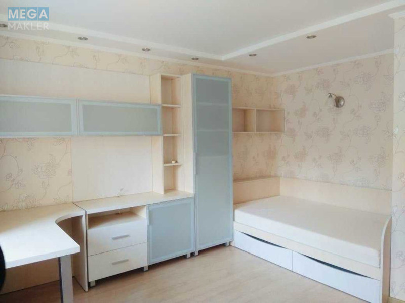 Оренда 1 кімнатної квартири, <a class="location-link" href="/kiev/" title="Недвижимость Київ">Київ</a>, <a class="location-link" href="/kiev/pecherskij/" title="Недвижимость Печерський район">Печерський р-н</a>, Рибальська вул., 8 (изображение 3)