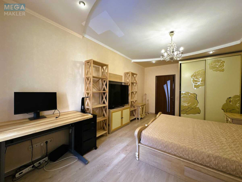 Оренда 3 кімнатної квартири, <a class="location-link" href="/kiev/" title="Недвижимость Київ">Київ</a>, <a class="location-link" href="/kiev/goloseevskij/" title="Недвижимость Голосіївський район">Голосіївський р-н</a>, Михайла Ломоносова вул., 54а (изображение 3)