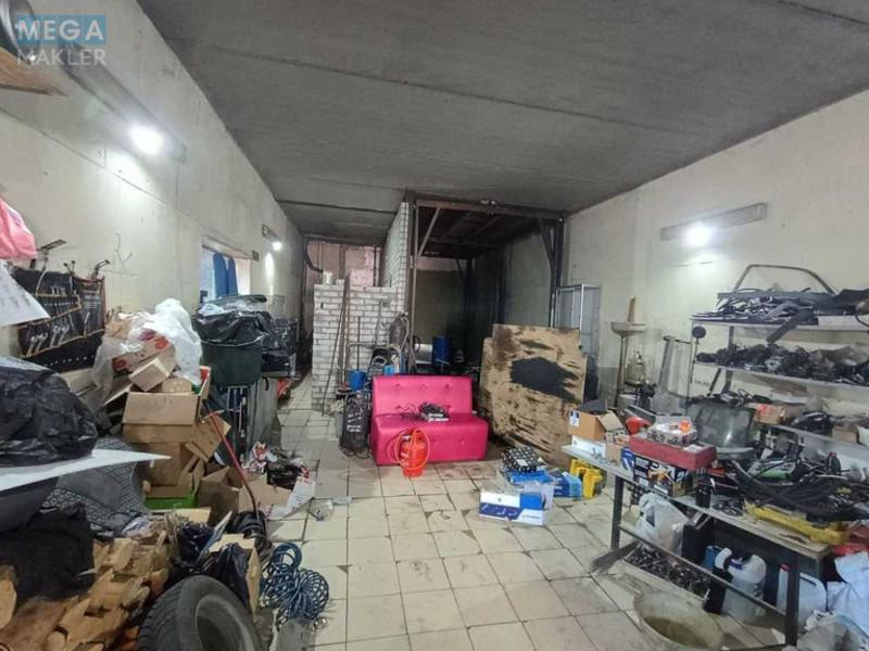 Продаж комерційної нерухомості, 270 кв.м, <a class="location-link" href="/kiev/" title="Недвижимость Київ">Київ</a>, <a class="location-link" href="/kiev/desnyanskij/" title="Недвижимость Деснянський район">Деснянський р-н</a>, Пухівська вул., 2 (изображение 8)