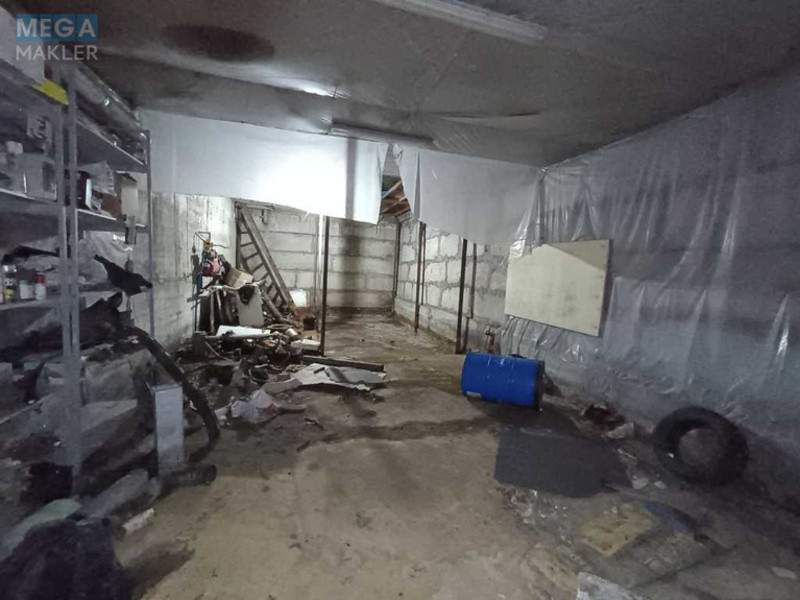 Продаж комерційної нерухомості, 270 кв.м, <a class="location-link" href="/kiev/" title="Недвижимость Київ">Київ</a>, <a class="location-link" href="/kiev/desnyanskij/" title="Недвижимость Деснянський район">Деснянський р-н</a>, Пухівська вул., 2 (изображение 9)