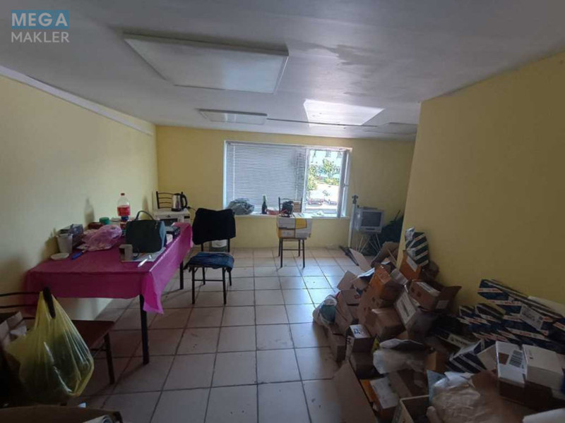 Продаж комерційної нерухомості, 270 кв.м, <a class="location-link" href="/kiev/" title="Недвижимость Київ">Київ</a>, <a class="location-link" href="/kiev/desnyanskij/" title="Недвижимость Деснянський район">Деснянський р-н</a>, Пухівська вул., 2 (изображение 17)