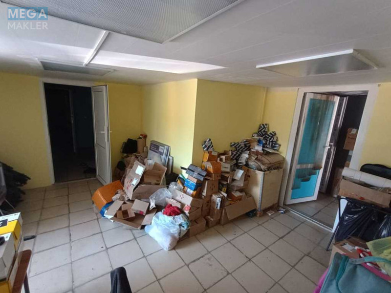 Продаж комерційної нерухомості, 270 кв.м, <a class="location-link" href="/kiev/" title="Недвижимость Київ">Київ</a>, <a class="location-link" href="/kiev/desnyanskij/" title="Недвижимость Деснянський район">Деснянський р-н</a>, Пухівська вул., 2 (изображение 18)