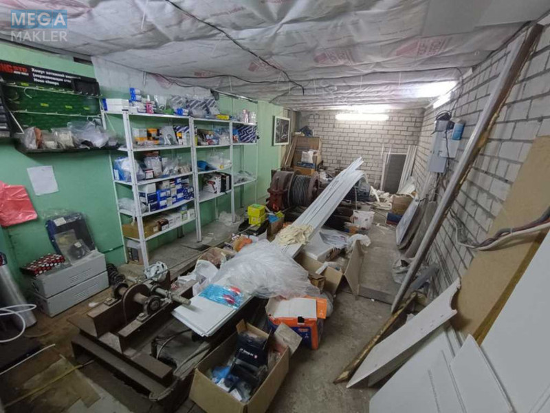 Продаж комерційної нерухомості, 270 кв.м, <a class="location-link" href="/kiev/" title="Недвижимость Київ">Київ</a>, <a class="location-link" href="/kiev/desnyanskij/" title="Недвижимость Деснянський район">Деснянський р-н</a>, Пухівська вул., 2 (изображение 21)
