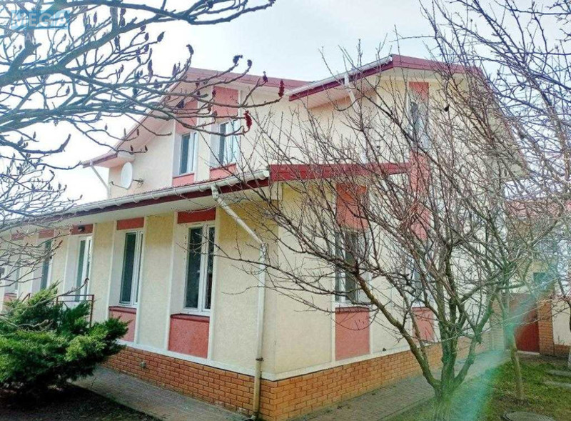Продаж дома, 2 поверху, 222 кв.м, 5 кімнат, ділянка 6 соток, <a class="location-link" href="/kiev/" title="Недвижимость Київ">Київ</a>, <a class="location-link" href="/kiev/darnickij/" title="Недвижимость Дарницький район">Дарницький р-н</a>, Центральная ул. (изображение 4)