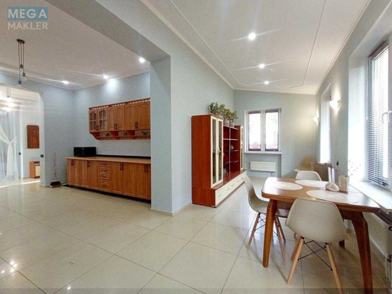 Продаж дома, 2 поверху, 222 кв.м, 5 кімнат, ділянка 6 соток, <a class="location-link" href="/kiev/" title="Недвижимость Київ">Київ</a>, <a class="location-link" href="/kiev/darnickij/" title="Недвижимость Дарницький район">Дарницький р-н</a>, Центральная ул. (изображение 13)