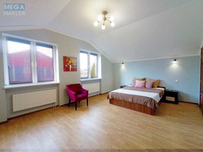 Продаж дома, 2 поверху, 222 кв.м, 5 кімнат, ділянка 6 соток, <a class="location-link" href="/kiev/" title="Недвижимость Київ">Київ</a>, <a class="location-link" href="/kiev/darnickij/" title="Недвижимость Дарницький район">Дарницький р-н</a>, Центральная ул. (изображение 16)