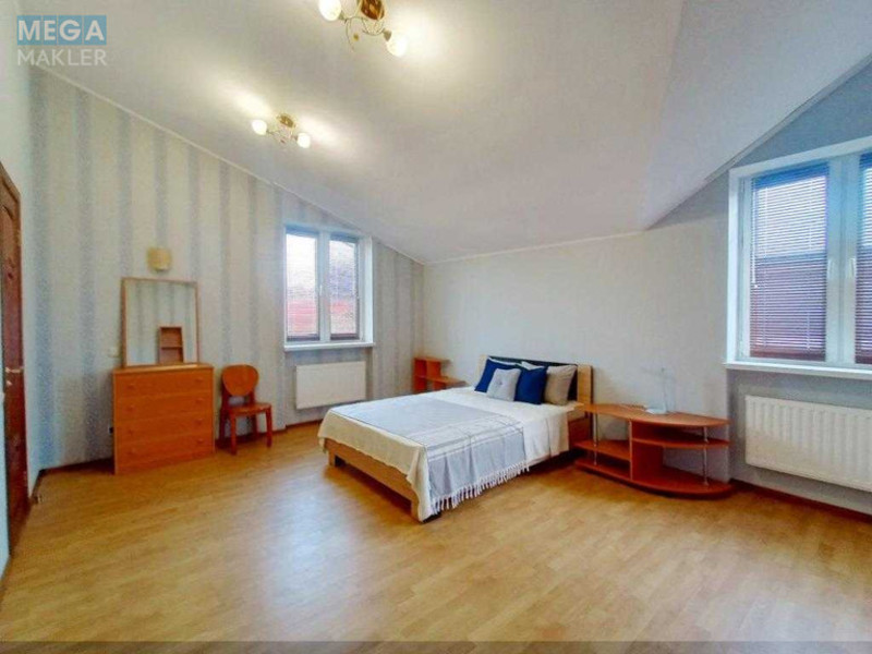 Продаж дома, 2 поверху, 222 кв.м, 5 кімнат, ділянка 6 соток, <a class="location-link" href="/kiev/" title="Недвижимость Київ">Київ</a>, <a class="location-link" href="/kiev/darnickij/" title="Недвижимость Дарницький район">Дарницький р-н</a>, Центральная ул. (изображение 18)