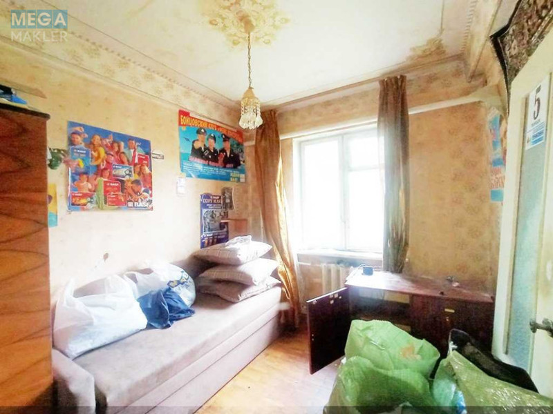 Продаж 3 кімнатної квартири (50/32/6,1), 5 пов. 5 пов. будинку, <a class="location-link" href="/kiev/" title="Недвижимость Київ">Київ</a>, <a class="location-link" href="/kiev/solomenskij/" title="Недвижимость Солом'янський район">Солом'янський р-н</a>, Ушинского ул., 5/1 (изображение 3)