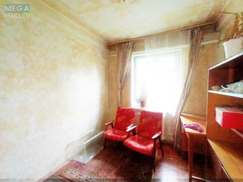 Продаж 3 кімнатної квартири (50/32/6,1), 5 пов. 5 пов. будинку, <a class="location-link" href="/kiev/" title="Недвижимость Київ">Київ</a>, <a class="location-link" href="/kiev/solomenskij/" title="Недвижимость Солом'янський район">Солом'янський р-н</a>, Ушинского ул., 5/1 (изображение 4)