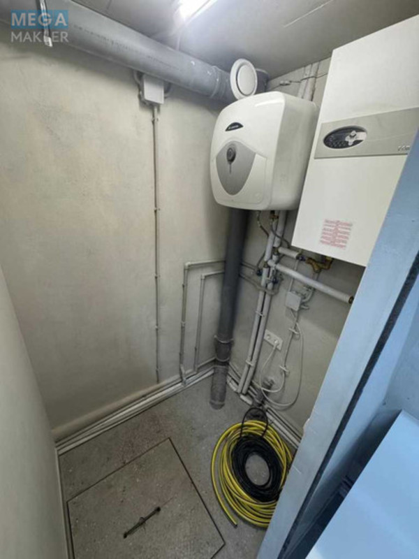 Продаж комерційної нерухомості, 120 кв.м, <a class="location-link" href="/kiev/" title="Недвижимость Київ">Київ</a>, <a class="location-link" href="/kiev/podolskij/" title="Недвижимость Подільський район">Подільський р-н</a>, Тираспольская ул., 12-14 (изображение 13)