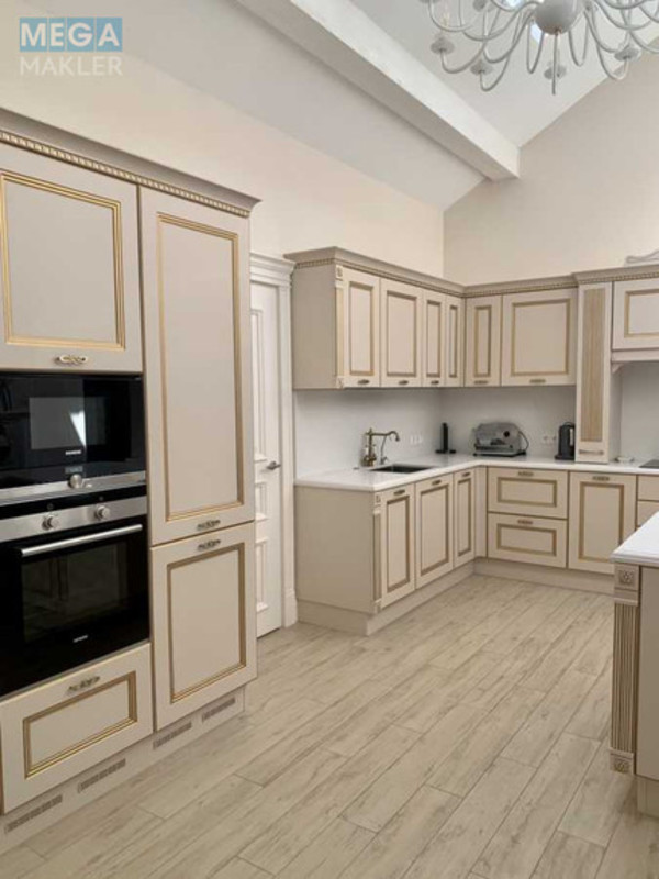 Продаж дома, 3 поверху, 550 кв.м, 11 кімнат, ділянка 7 соток, <a class="location-link" href="/kiev/" title="Недвижимость Київ">Київ</a>, <a class="location-link" href="/kiev/darnickij/" title="Недвижимость Дарницький район">Дарницький р-н</a>, 70-я Садовая ул. (изображение 14)