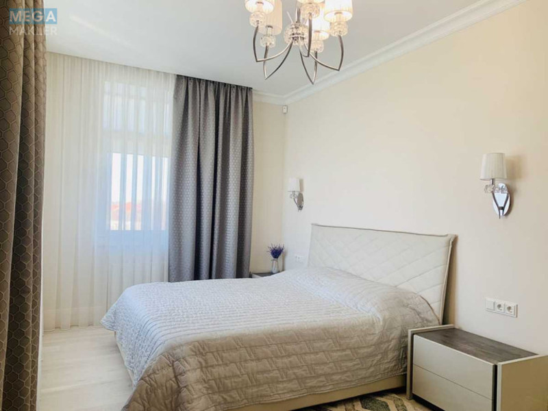 Продаж дома, 3 поверху, 550 кв.м, 11 кімнат, ділянка 7 соток, <a class="location-link" href="/kiev/" title="Недвижимость Київ">Київ</a>, <a class="location-link" href="/kiev/darnickij/" title="Недвижимость Дарницький район">Дарницький р-н</a>, 70-я Садовая ул. (изображение 17)