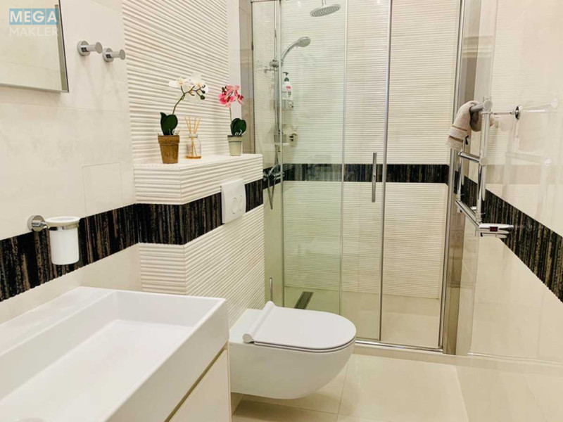 Продаж дома, 3 поверху, 550 кв.м, 11 кімнат, ділянка 7 соток, <a class="location-link" href="/kiev/" title="Недвижимость Київ">Київ</a>, <a class="location-link" href="/kiev/darnickij/" title="Недвижимость Дарницький район">Дарницький р-н</a>, 70-я Садовая ул. (изображение 19)