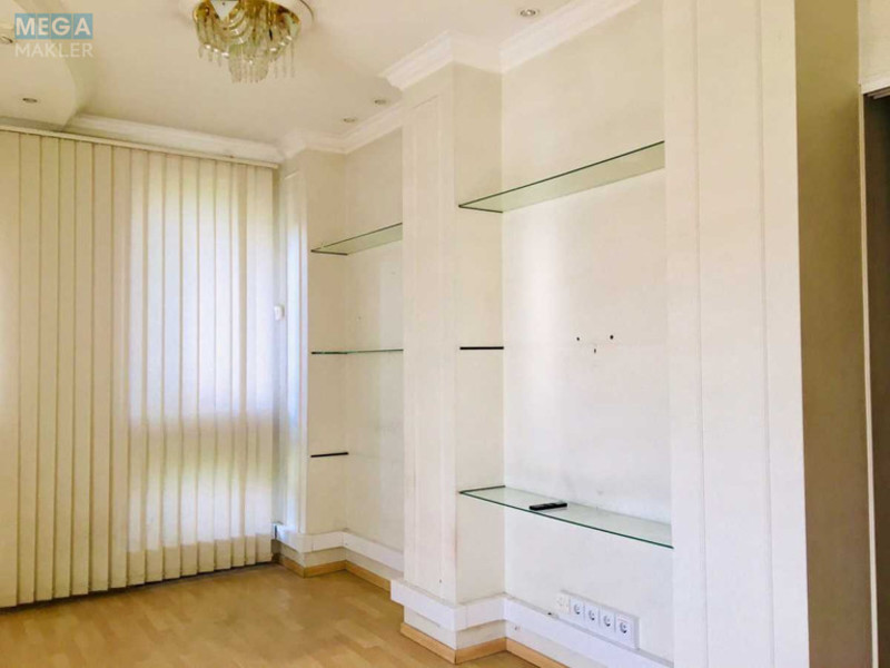 Продаж комерційної нерухомості, 125 кв.м, под офис, <a class="location-link" href="/kiev/" title="Недвижимость Київ">Київ</a>, <a class="location-link" href="/kiev/solomenskij/" title="Недвижимость Солом'янський район">Солом'янський р-н</a>, Соломенская ул., 23а (изображение 7)