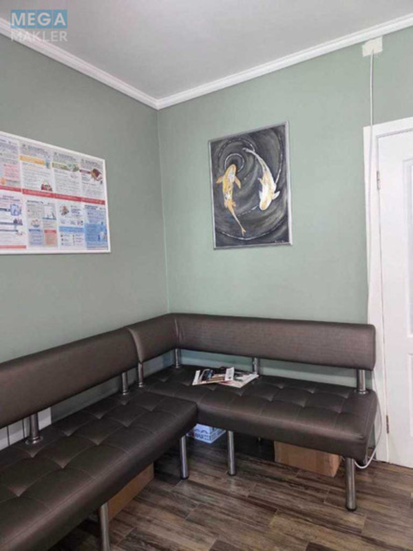 Оренда комерційної нерухомості, 38 кв.м, <a class="location-link" href="/kiev/" title="Недвижимость Київ">Київ</a>, <a class="location-link" href="/kiev/svyatoshinskij/" title="Недвижимость Святошинський район">Святошинський р-н</a>, Чорнобильська вул., 18 (изображение 5)