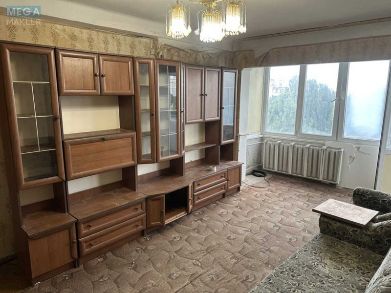 Продаж 3 кімнатної квартири (57/41/7), 9 пов. 9 пов. будинку, <a class="location-link" href="/kiev/" title="Недвижимость Київ">Київ</a>, <a class="location-link" href="/kiev/solomenskij/" title="Недвижимость Солом'янський район">Солом'янський р-н</a>, Волгоградська вул., 37 (изображение 4)