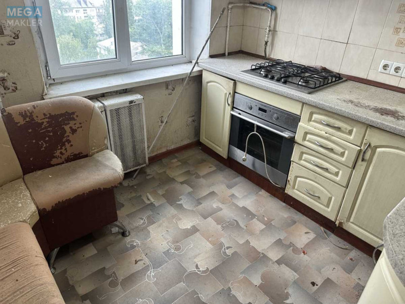 Продаж 3 кімнатної квартири (57/41/7), 9 пов. 9 пов. будинку, <a class="location-link" href="/kiev/" title="Недвижимость Київ">Київ</a>, <a class="location-link" href="/kiev/solomenskij/" title="Недвижимость Солом'янський район">Солом'янський р-н</a>, Волгоградська вул., 37 (изображение 15)